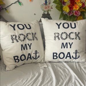 Decorative Throw Pillows